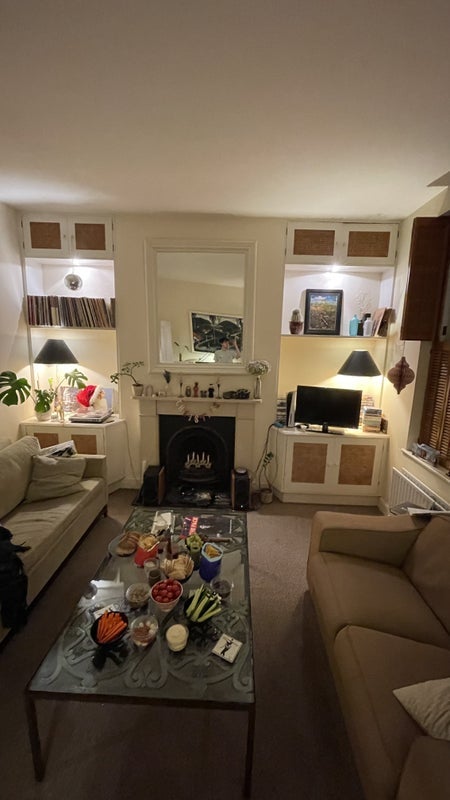 Room Fernhead Road in City of Westminster