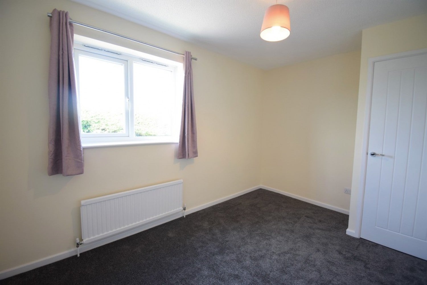 House Mountbatten Place in Bedford