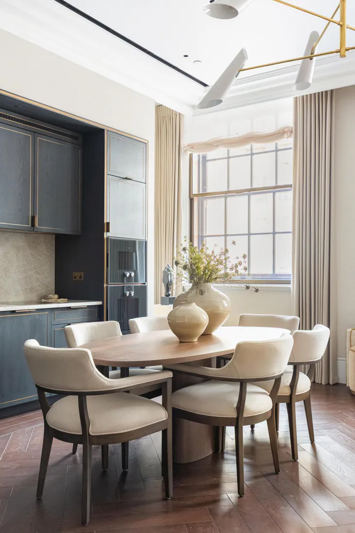 Flat Whitehall Place in City of Westminster