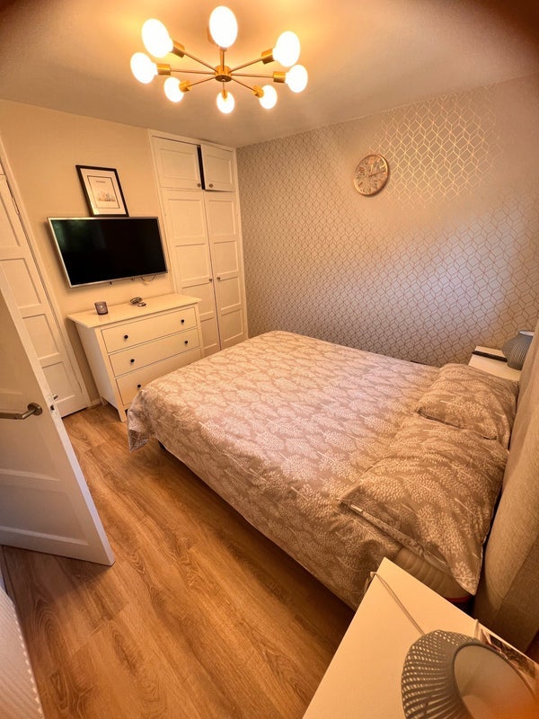 Room Rochester Drive in Greater London