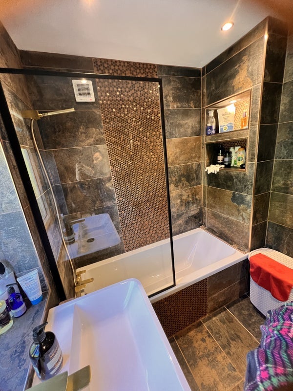 Room Rochester Drive in Greater London