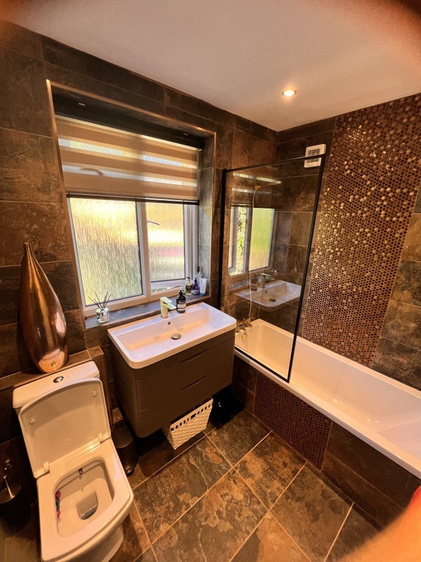 Room Rochester Drive in Greater London