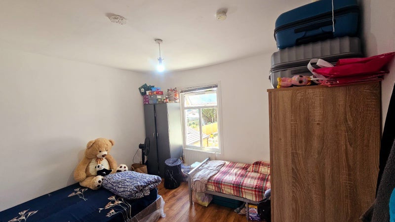 Room Disraeli Road in Greater London