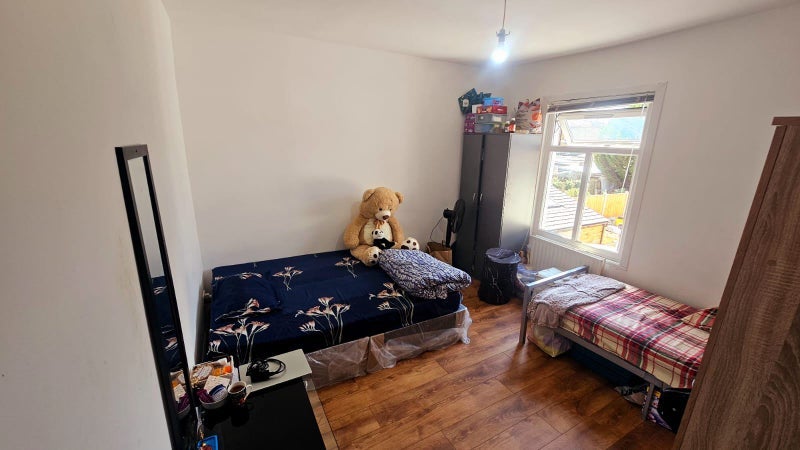 Room Disraeli Road in Greater London