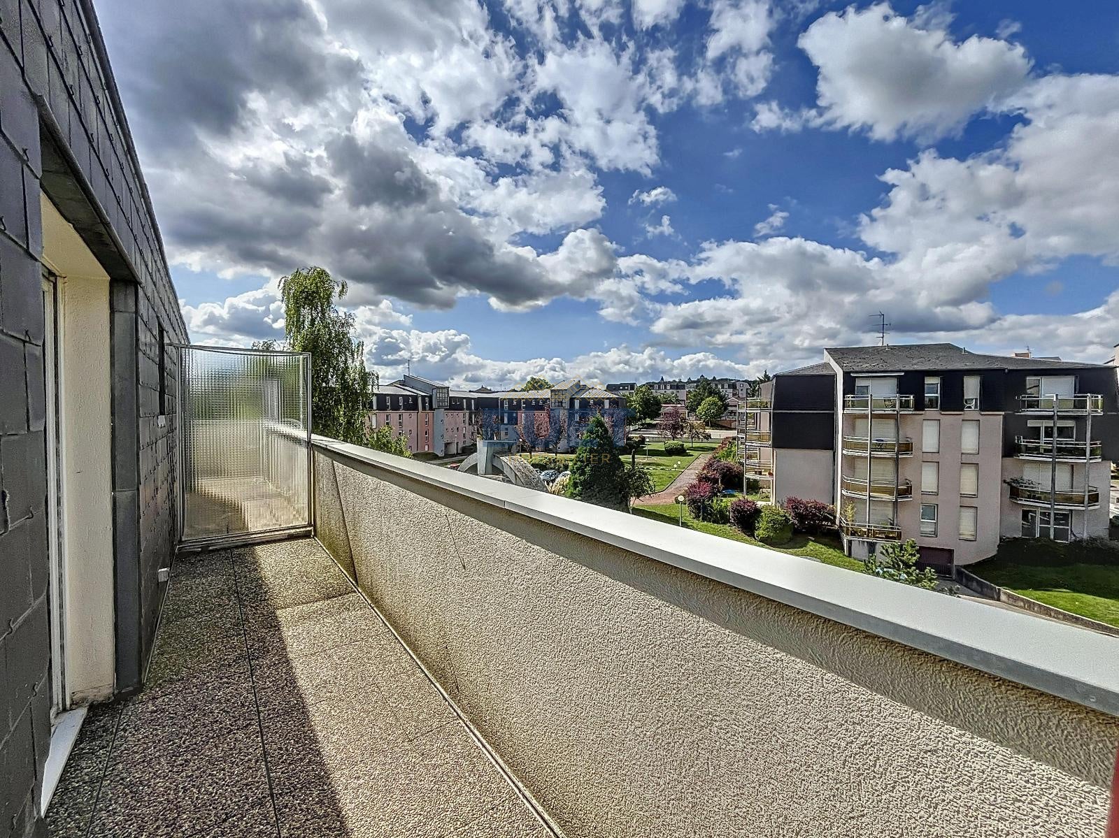 Flat Rue du Docteur Jean-Marc Majnoni d'Intignano in Fontaine-lès-Dijon
