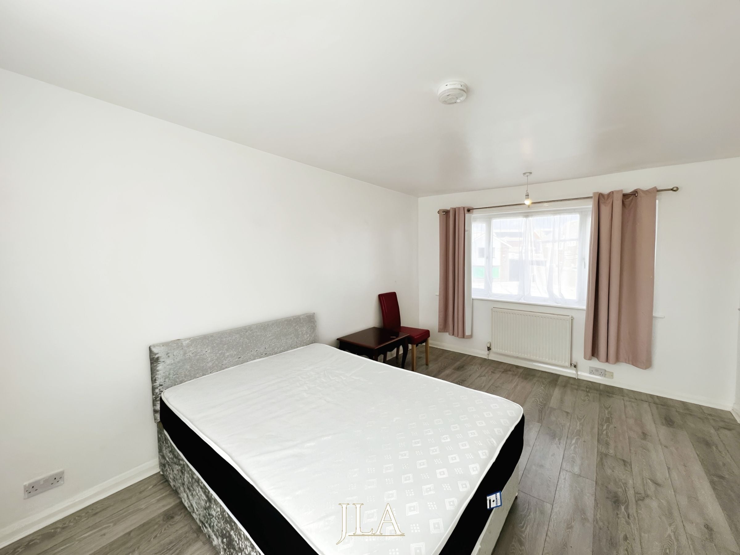 Flat Park Rise in Leicester