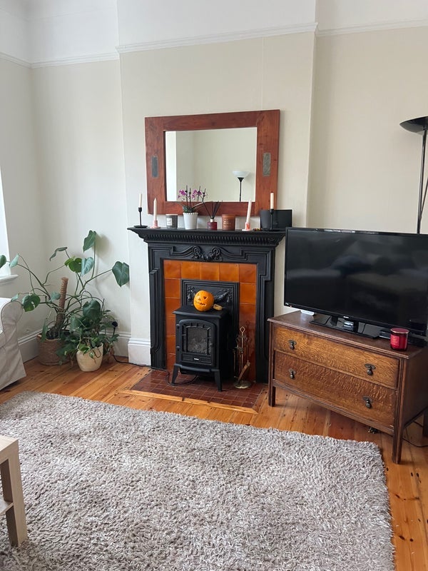 Room Cricklade Avenue in Greater London