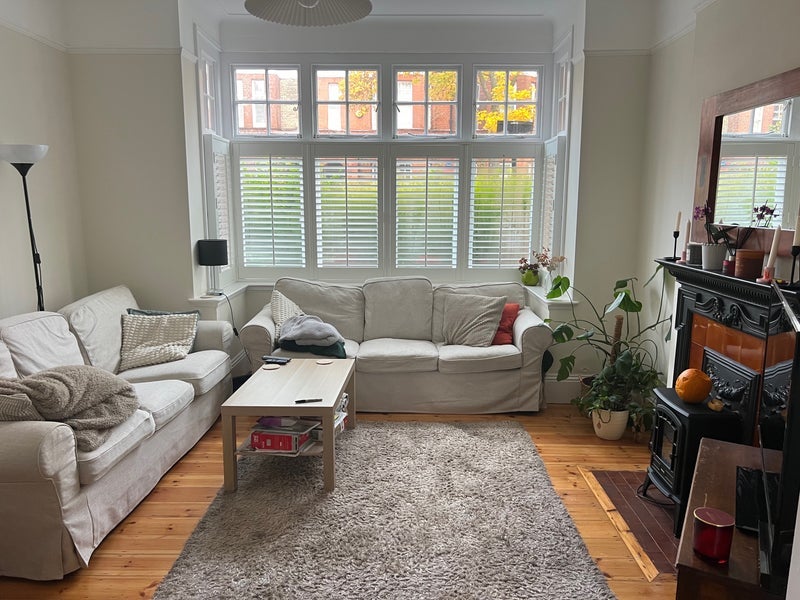 Room Cricklade Avenue in Greater London