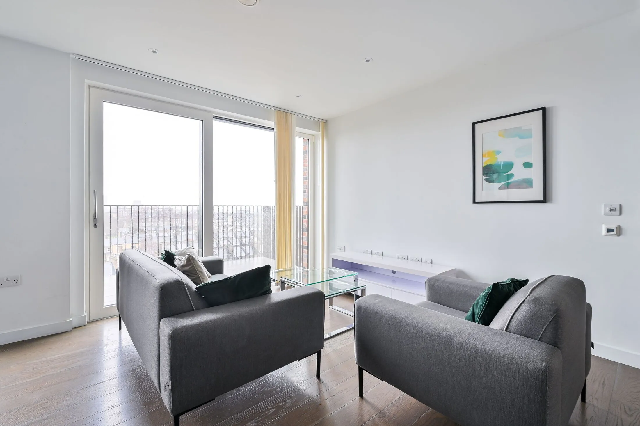 Flat Heygate Street in Greater London