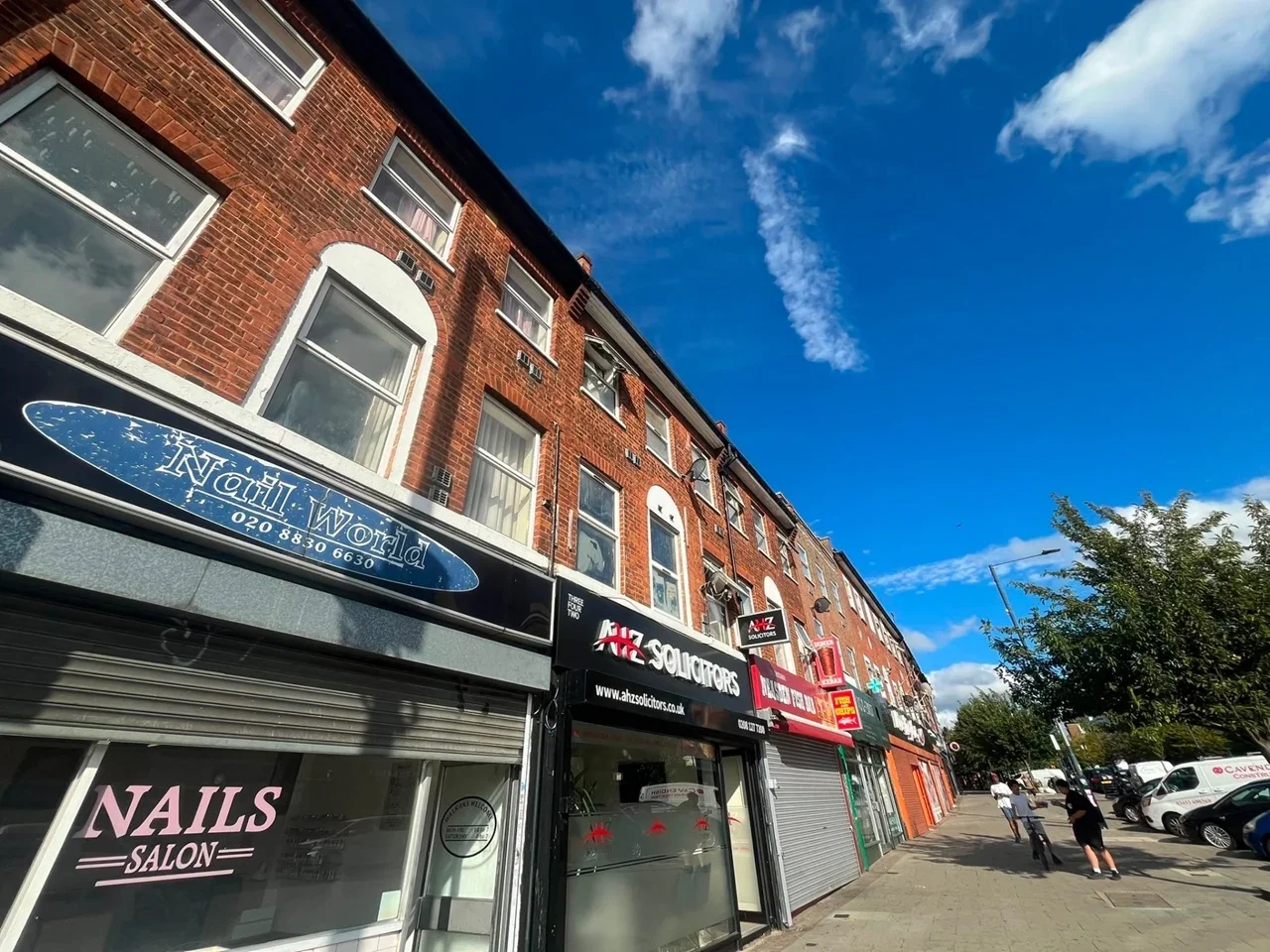 Flat Neasden Lane in Greater London