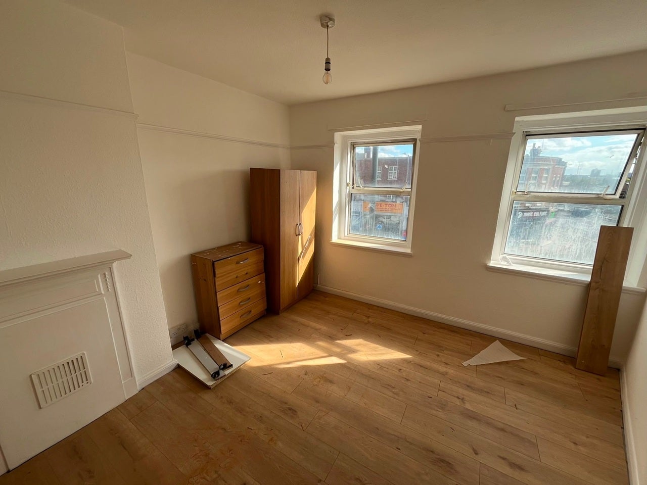 Flat Neasden Lane in Greater London