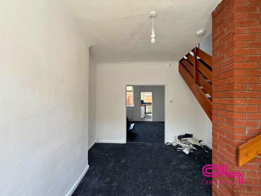 Flat Back Weston Street South in Farnworth