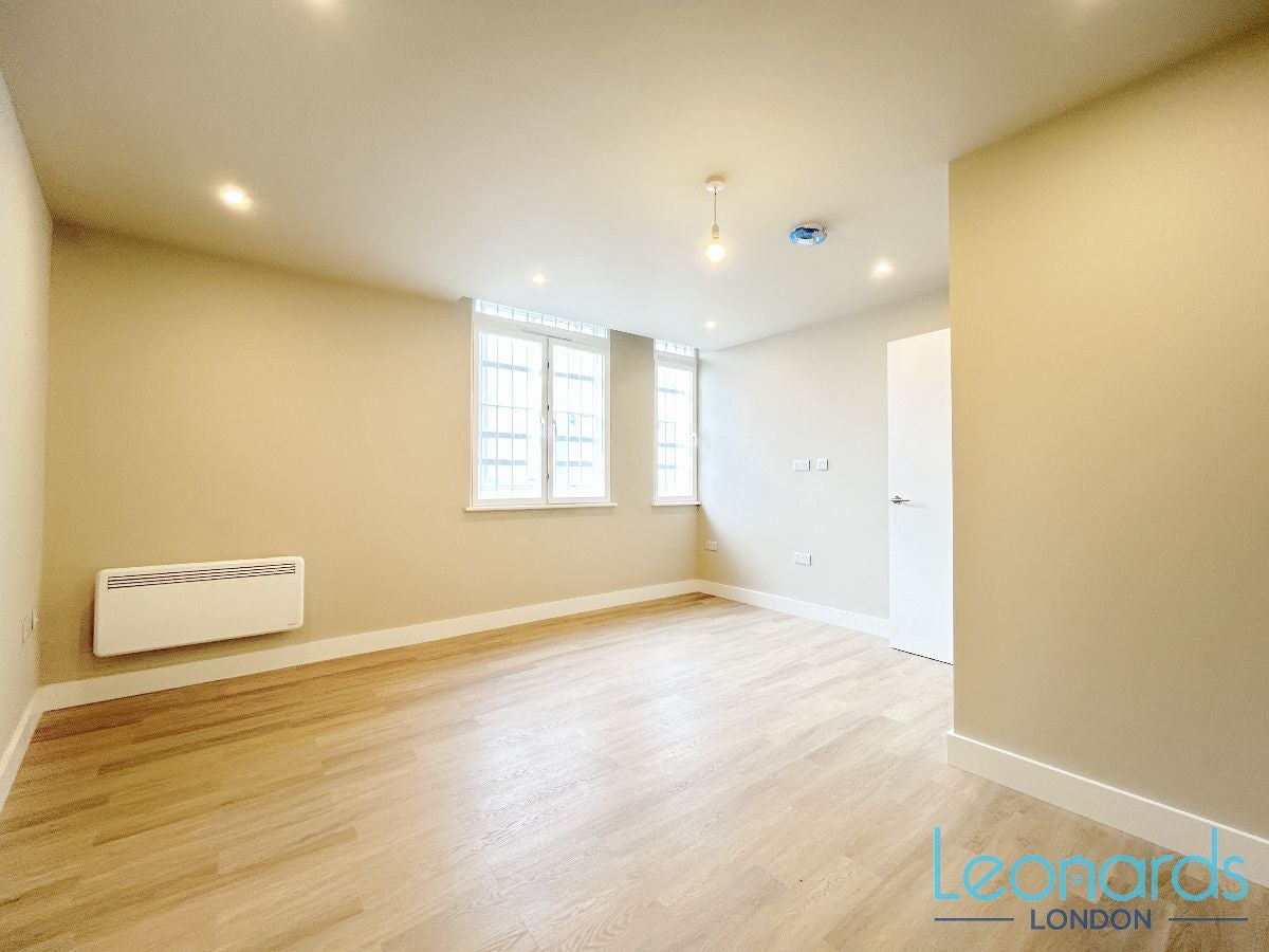 Flat North End in Greater London