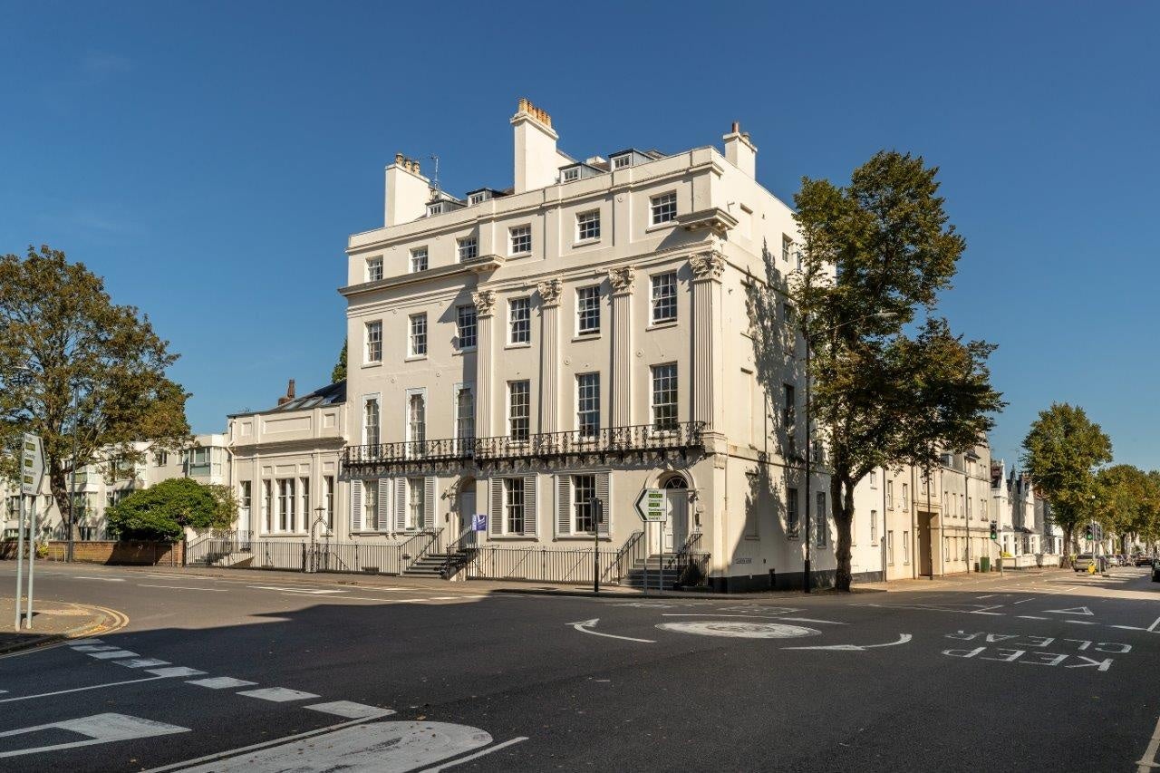 Flat Baxter Court in Royal Leamington Spa
