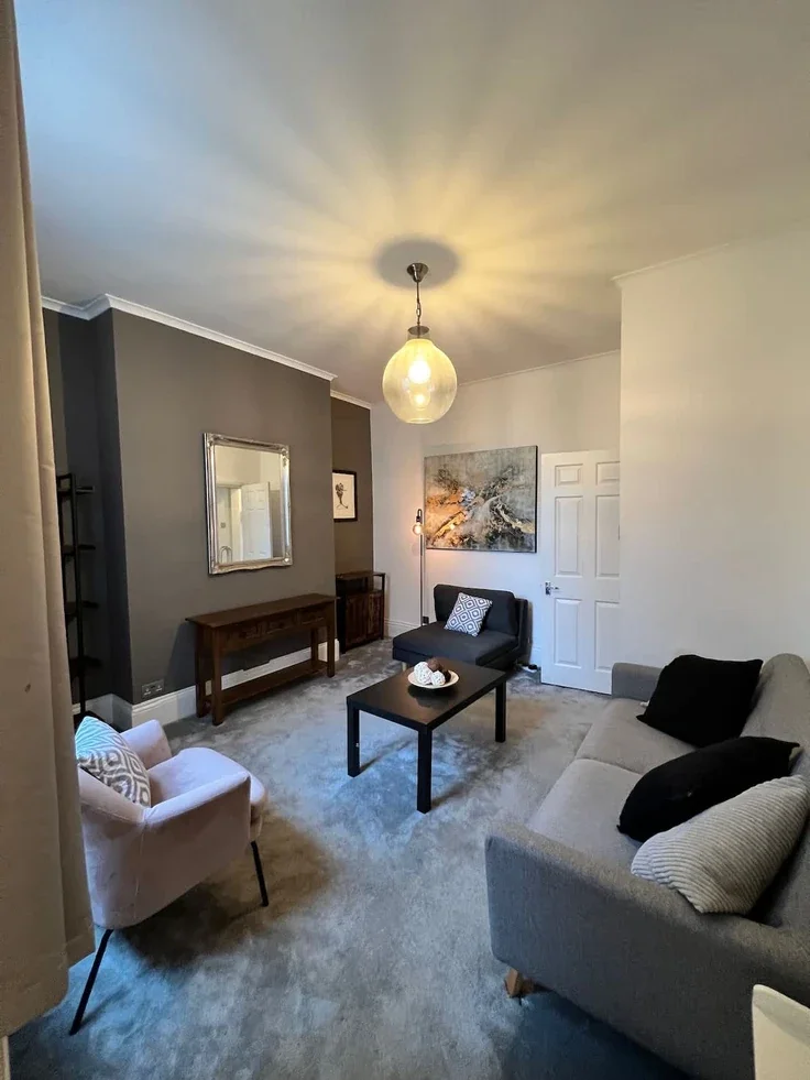 Flat Edith Road in Greater London