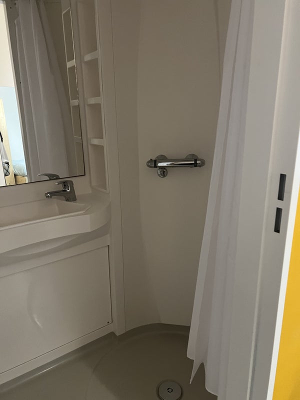 Room Heneage Street West in Birmingham