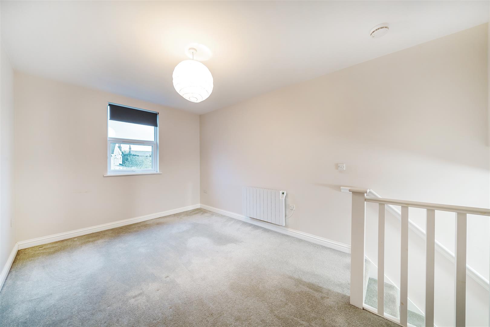 Flat Backwater Place in Greater London