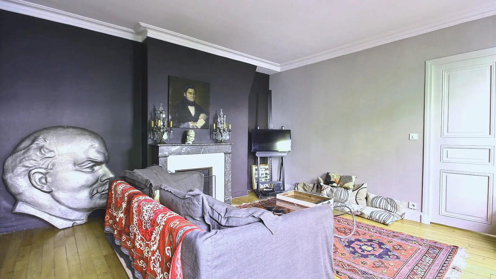 Flat Rue Rousselet in Paris