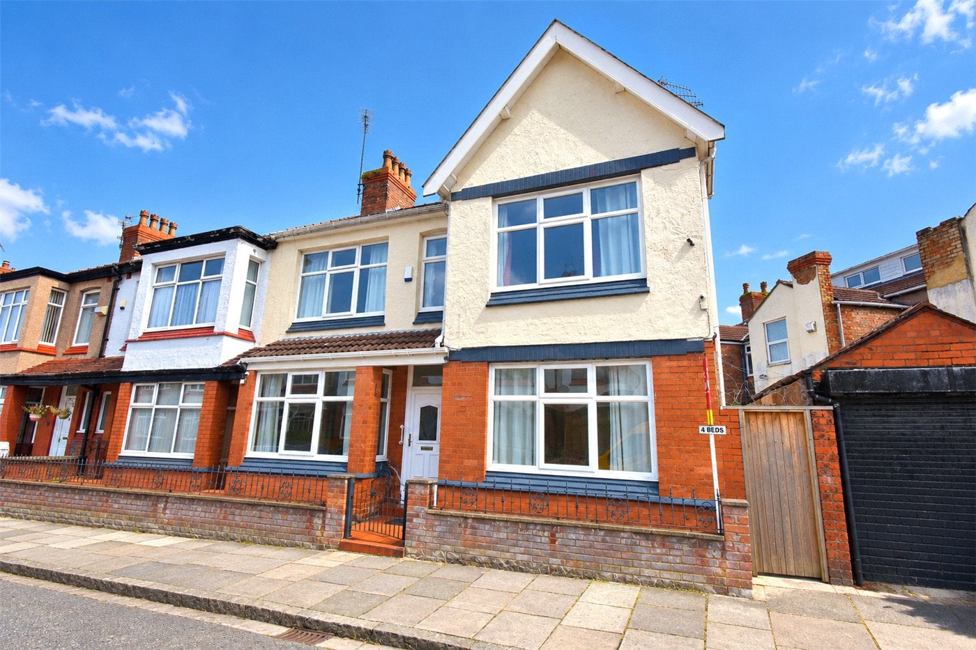 House Kingsdale Avenue in Birkenhead