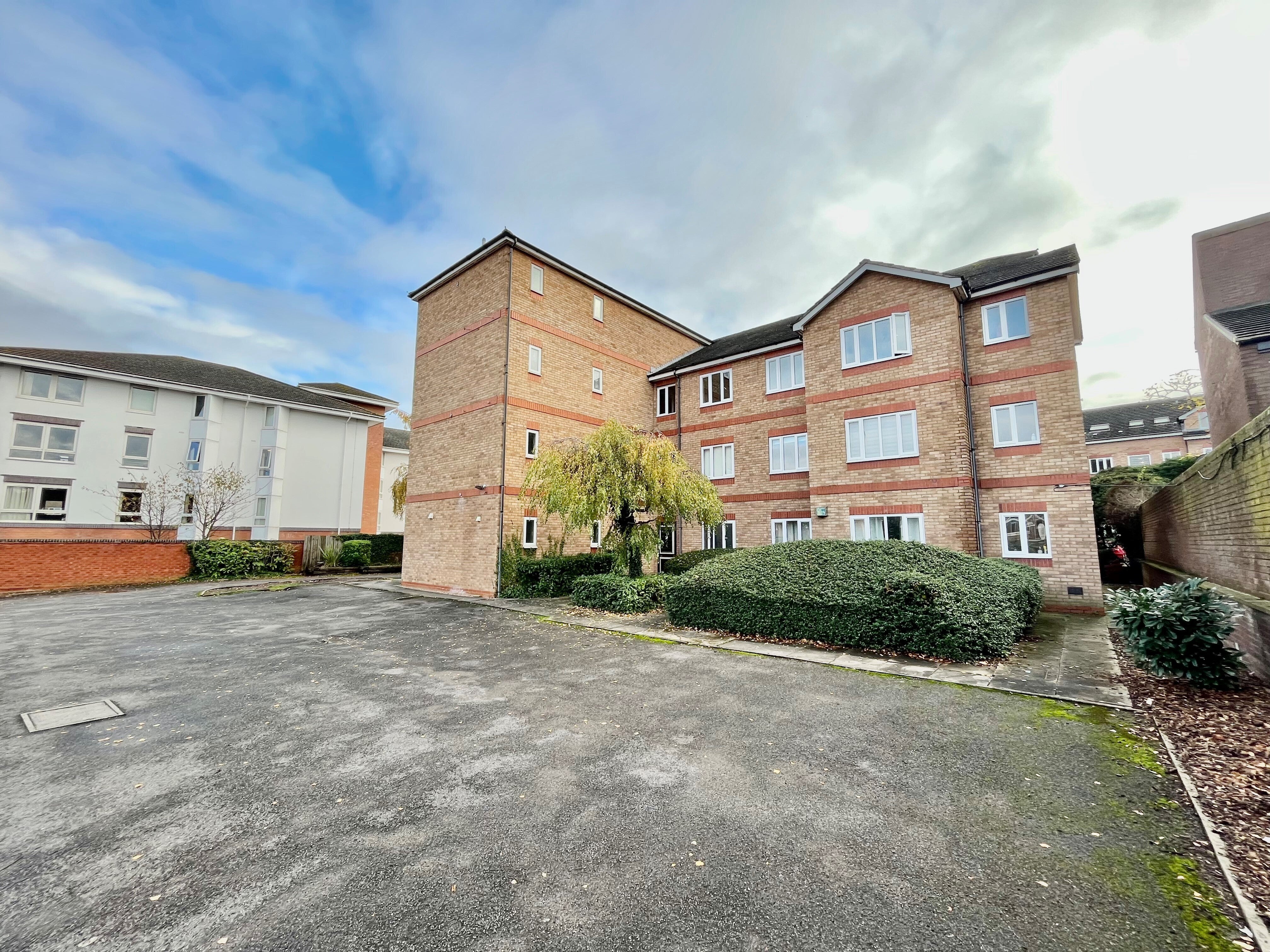 Flat Charlotte Street in Royal Leamington Spa