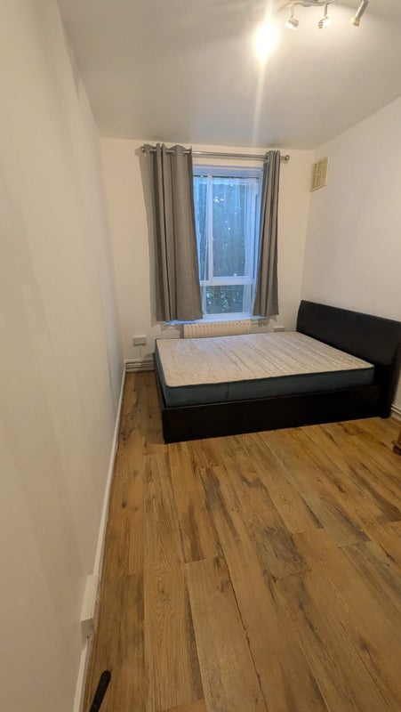 Room Browning Street in Greater London