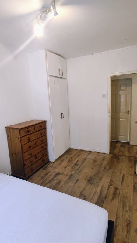 Room Browning Street in Greater London