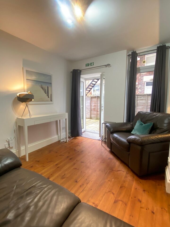 Flat Eslington Terrace in Newcastle upon Tyne