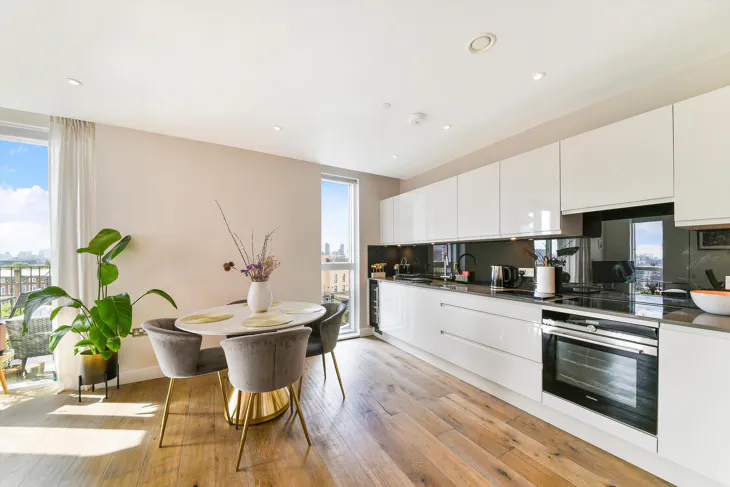 House Wiltshire Row in Greater London