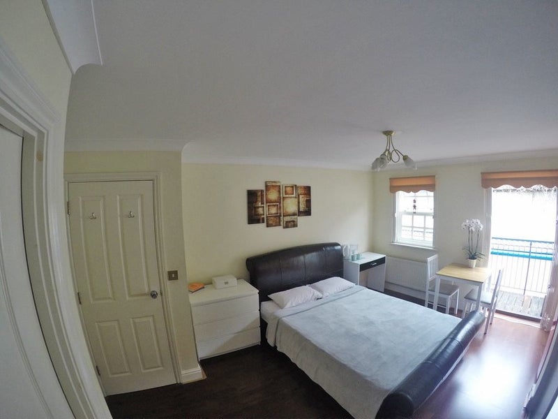 Room Chadwick Mews in Greater London