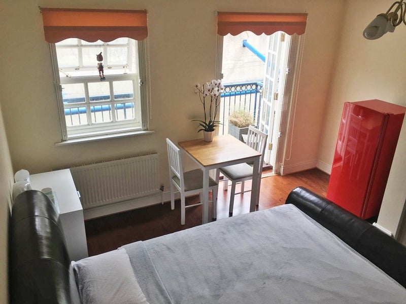 Room Chadwick Mews in Greater London