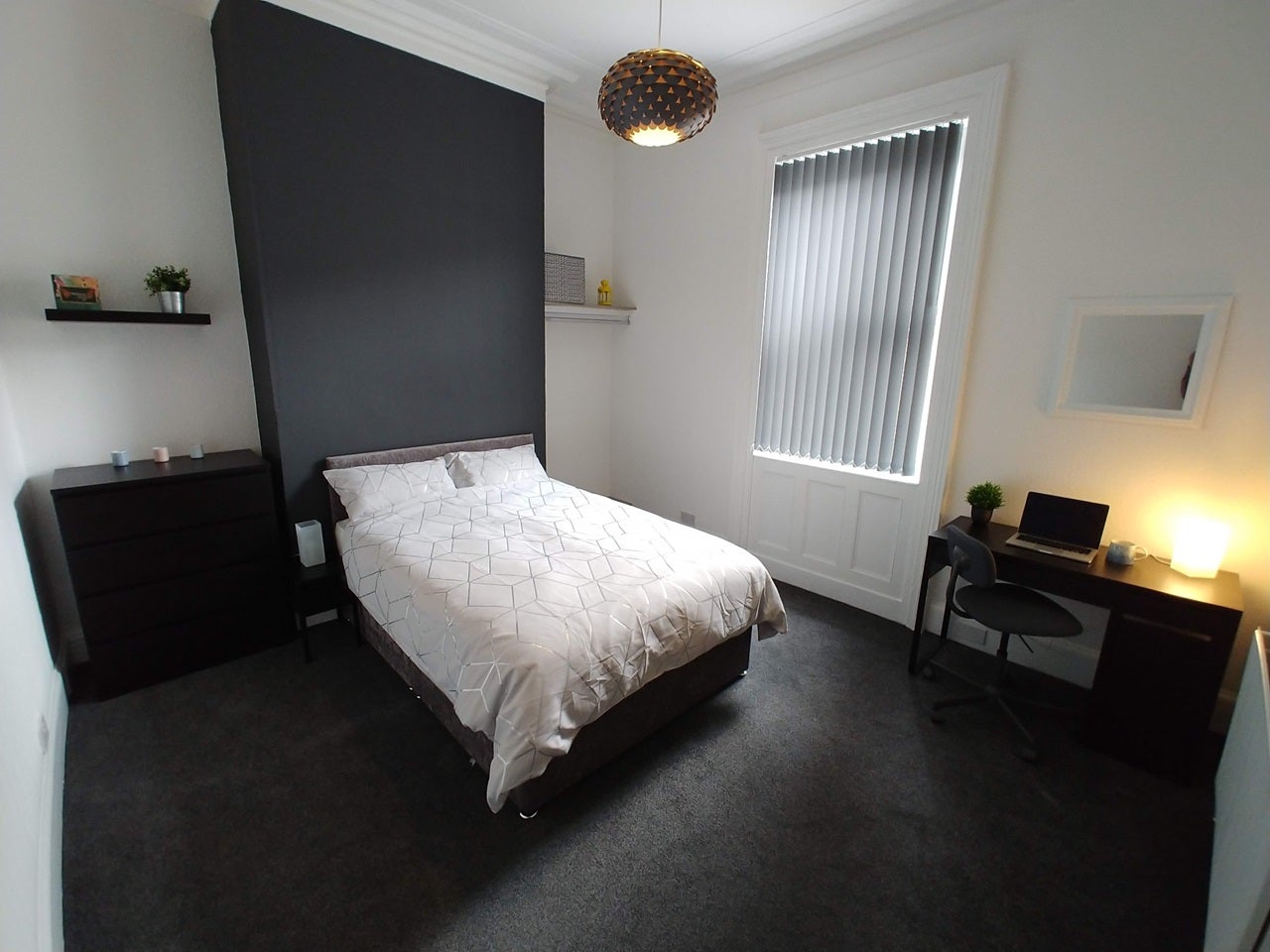 Room Summerhill in Sunderland