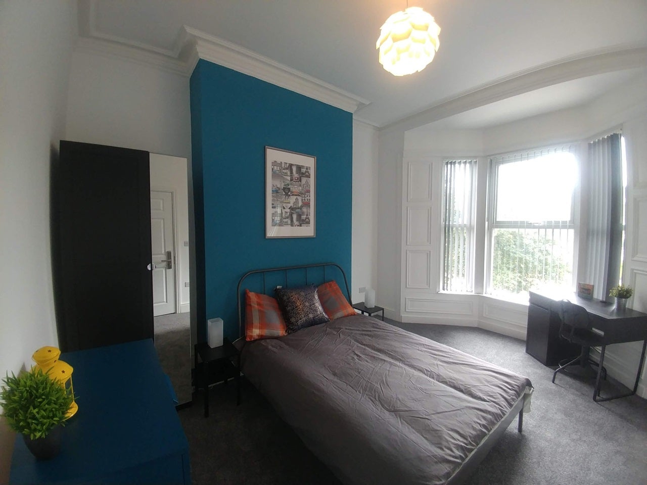 Room Summerhill in Sunderland