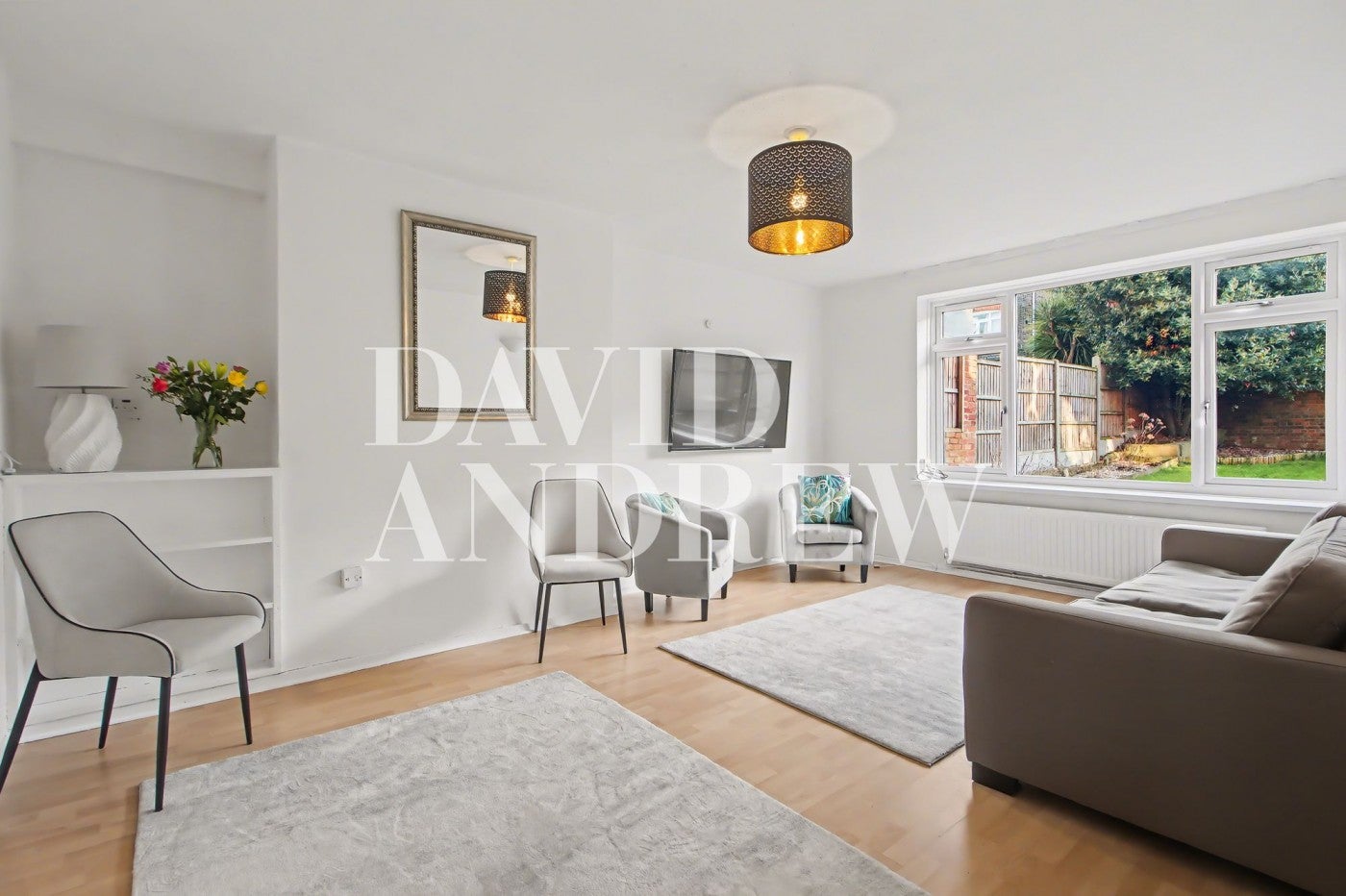 House Birchmore Walk in Greater London