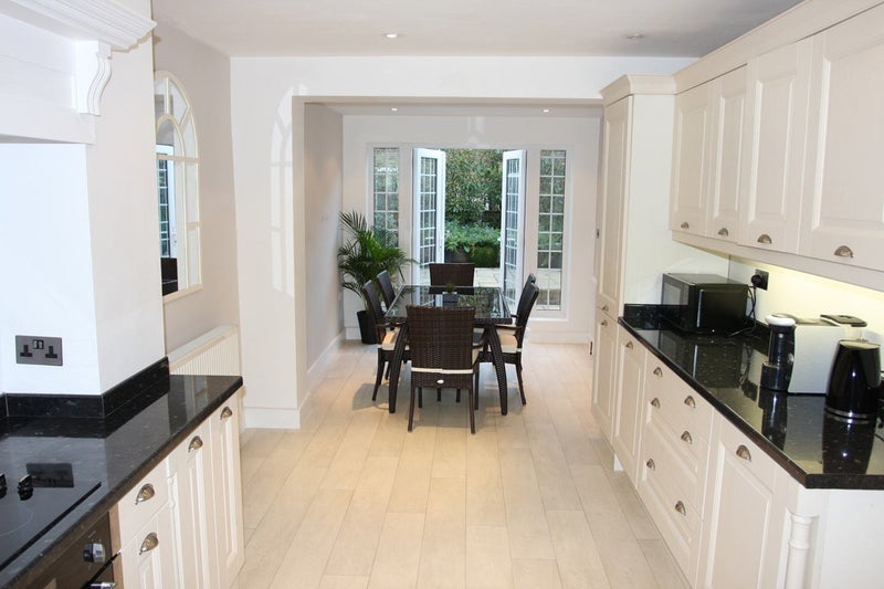 Room Shenley Road in Greater London
