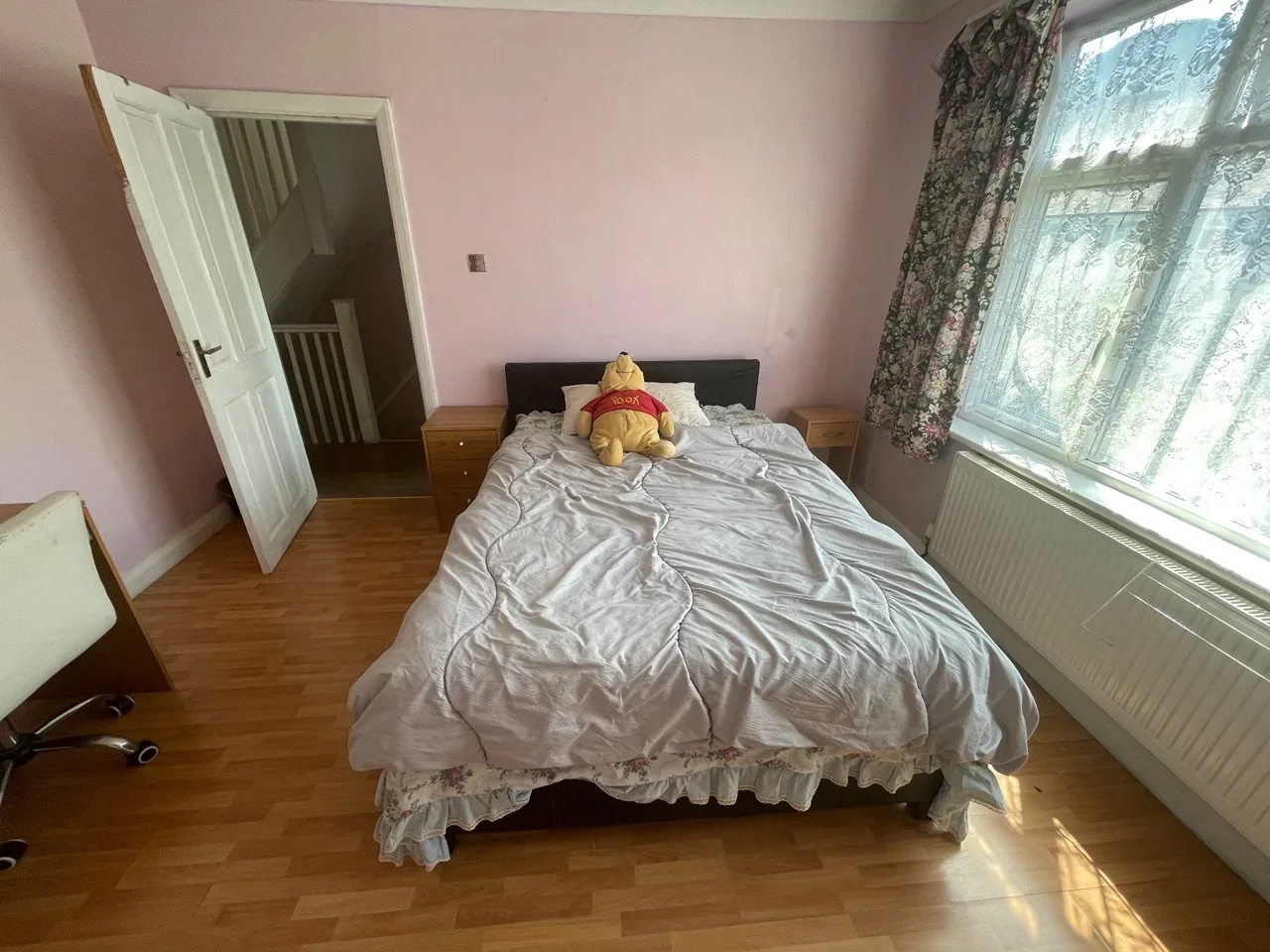 Room Limes Avenue in Greater London
