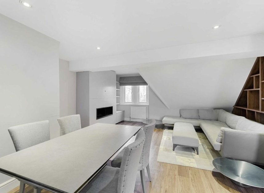 Flat Uxbridge Road in Greater London