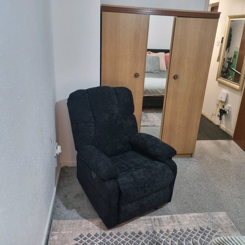 Room Dobbie's Loan Place in Glasgow