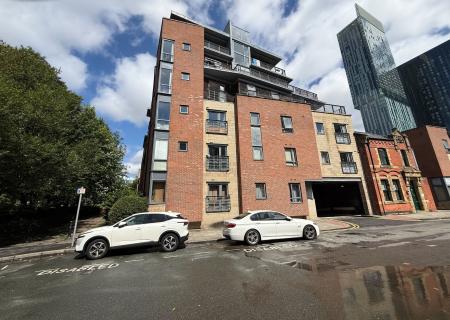 Flat Collier Street in Manchester