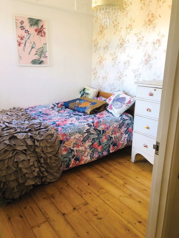 Room Rosemary Gardens in Greater London