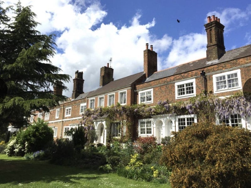 Room Rosemary Gardens in Greater London