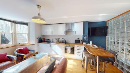 Flat Clarence Square in Brighton