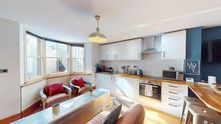 Flat Clarence Square in Brighton