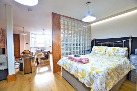Flat Clarence Square in Brighton