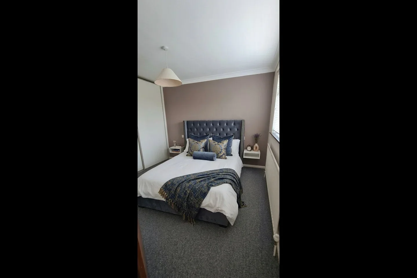Room Nicholls Avenue in Greater London