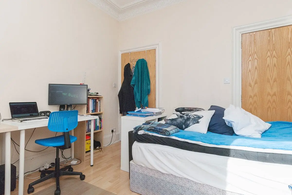 Flat Ratcliffe Terrace in City of Edinburgh
