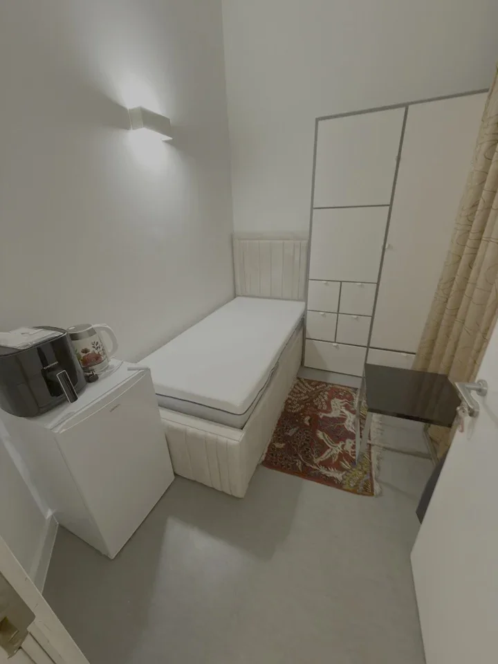 Room Baker Street in City of Westminster