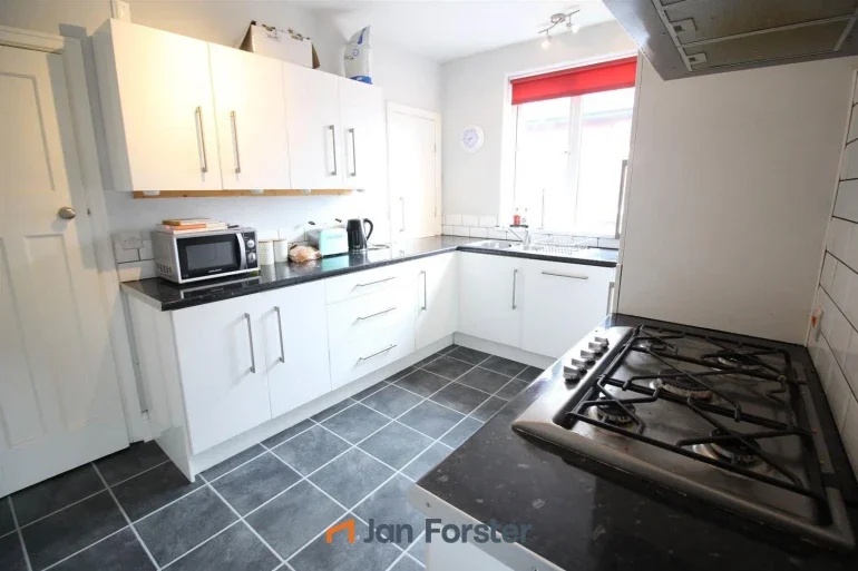 Flat Heaton Park View in Newcastle upon Tyne