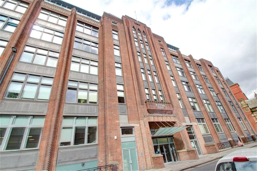Flat Waterloo Street in Newcastle upon Tyne