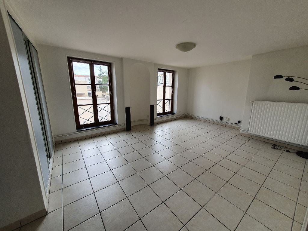 Flat Rue Charles III in Nancy