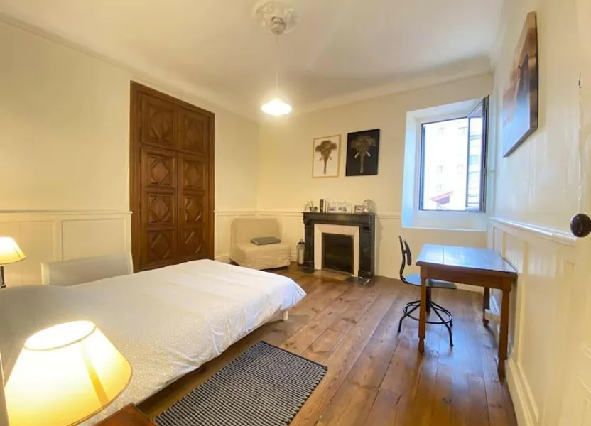 Chambre Avenue de l'Impératrice à Biarritz